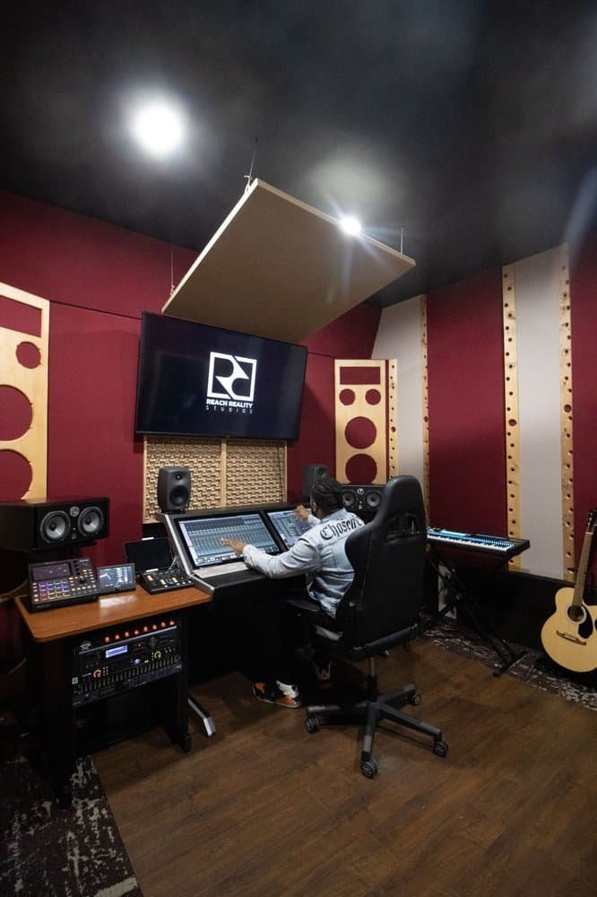 Producers' choice recording studio Bronx.jpg